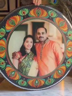 Mandala photo frame (18-inch diameter)