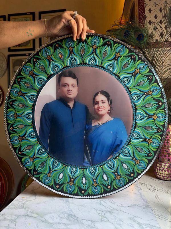 Mandala photo frame (22-inch diameter)