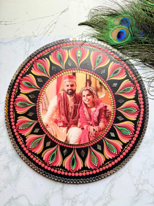 Mandala art photo frame (12-inch diameter)